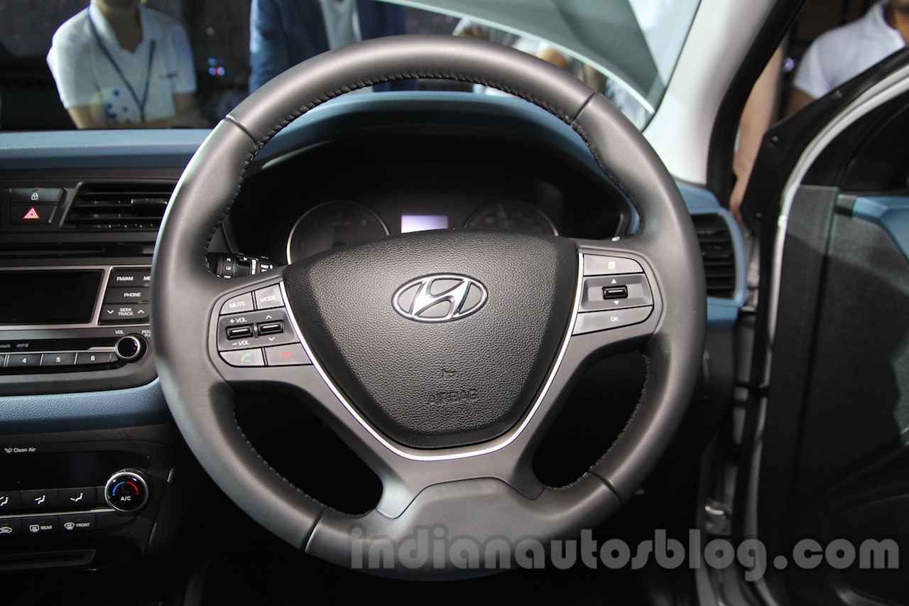 Hyundai I20 Active Steering Live Images