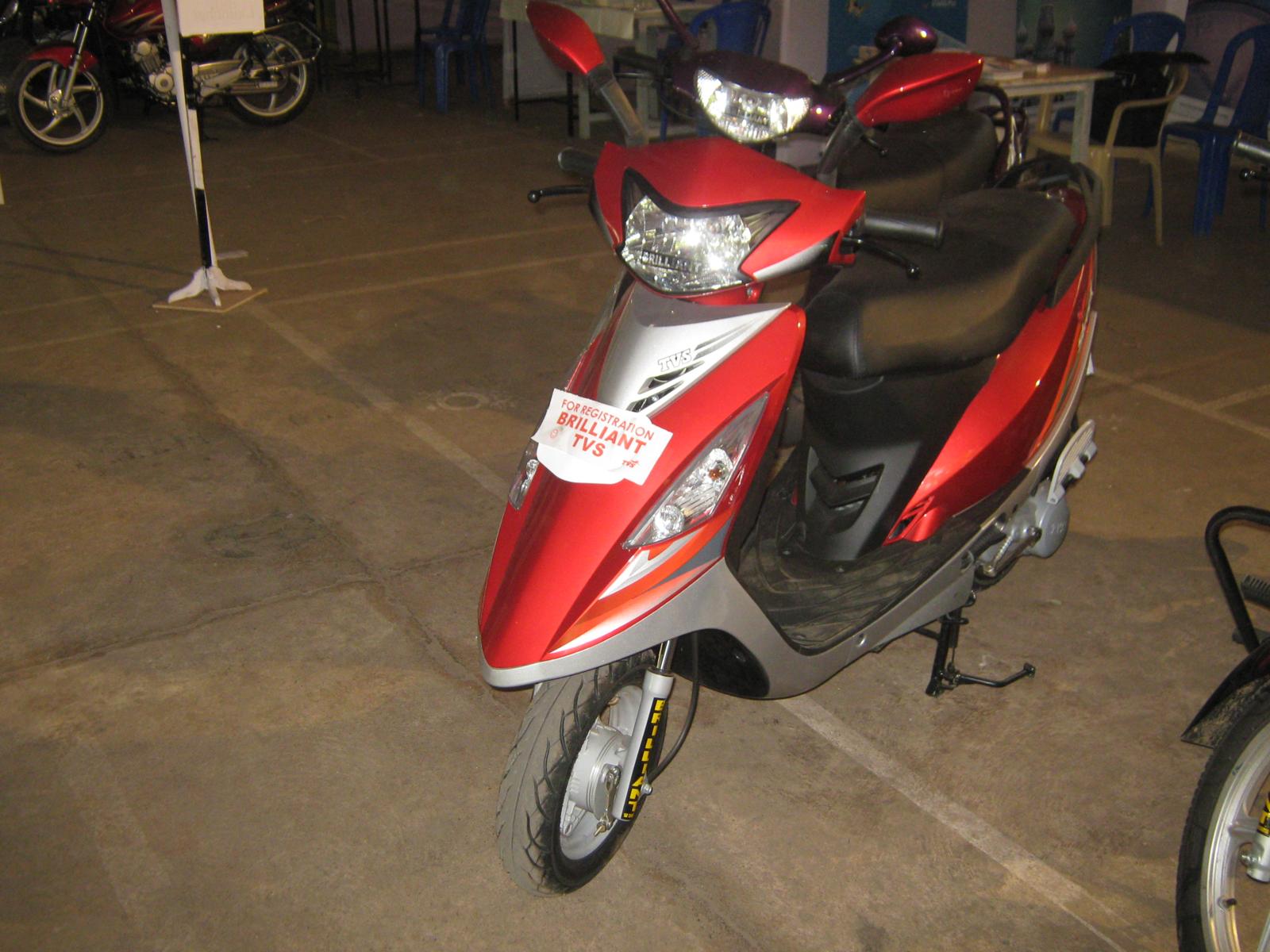 tvs scooty streak