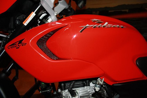 pulsar 135 petrol tank price