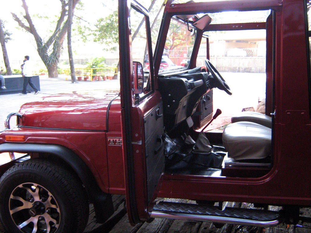 mahindra classic jeep interior