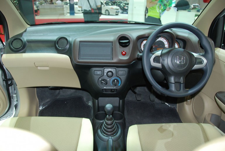 Honda brio on sale interior accessories