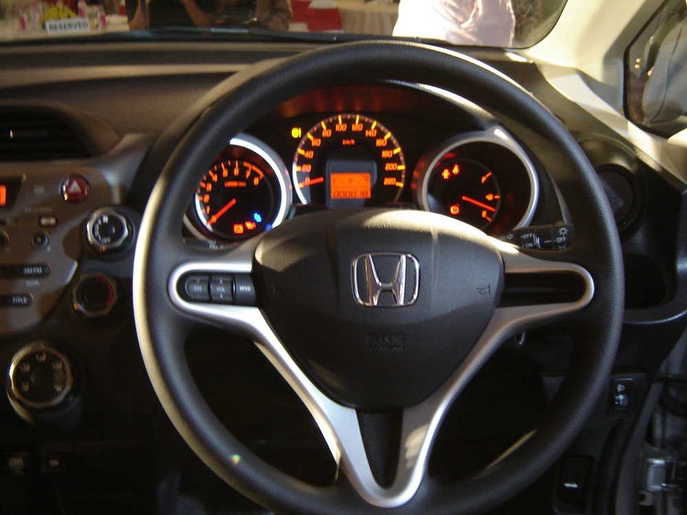 Honda Jazz X steering wheel