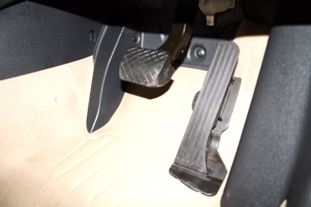 VW Jetta pedals