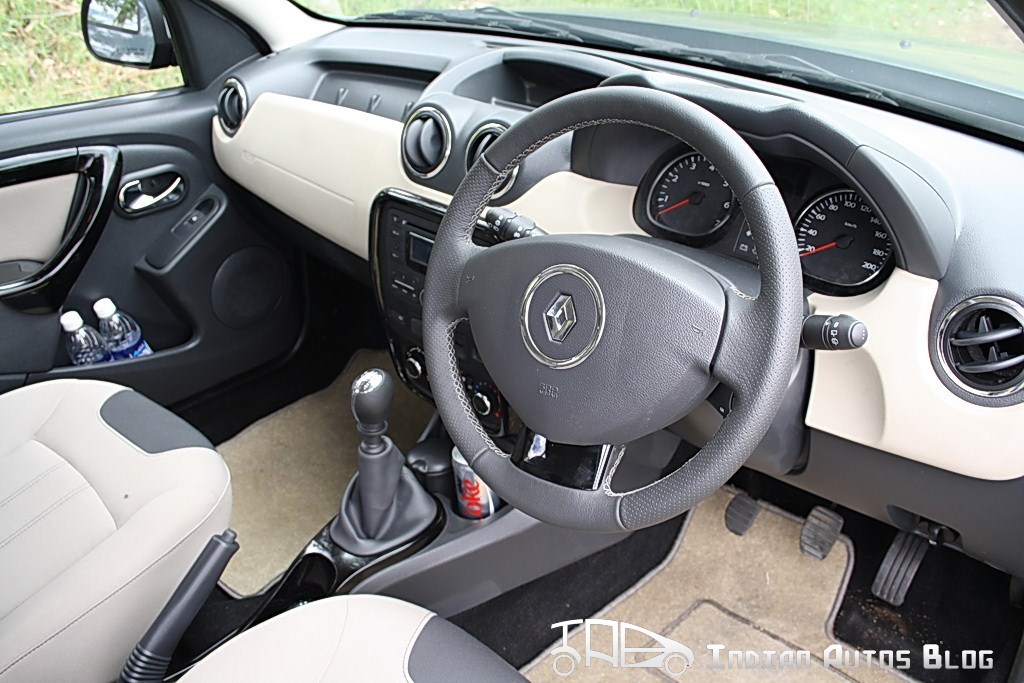 Renault Duster - Interior photos of.