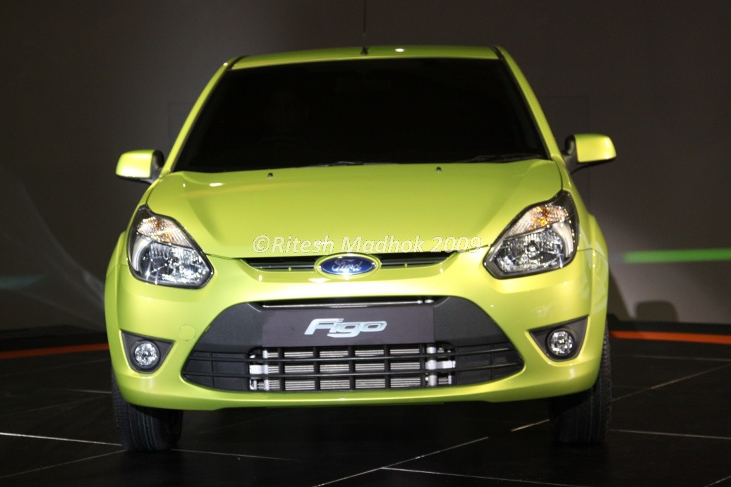Ford Figo facelift with no camouflage, fully exposed