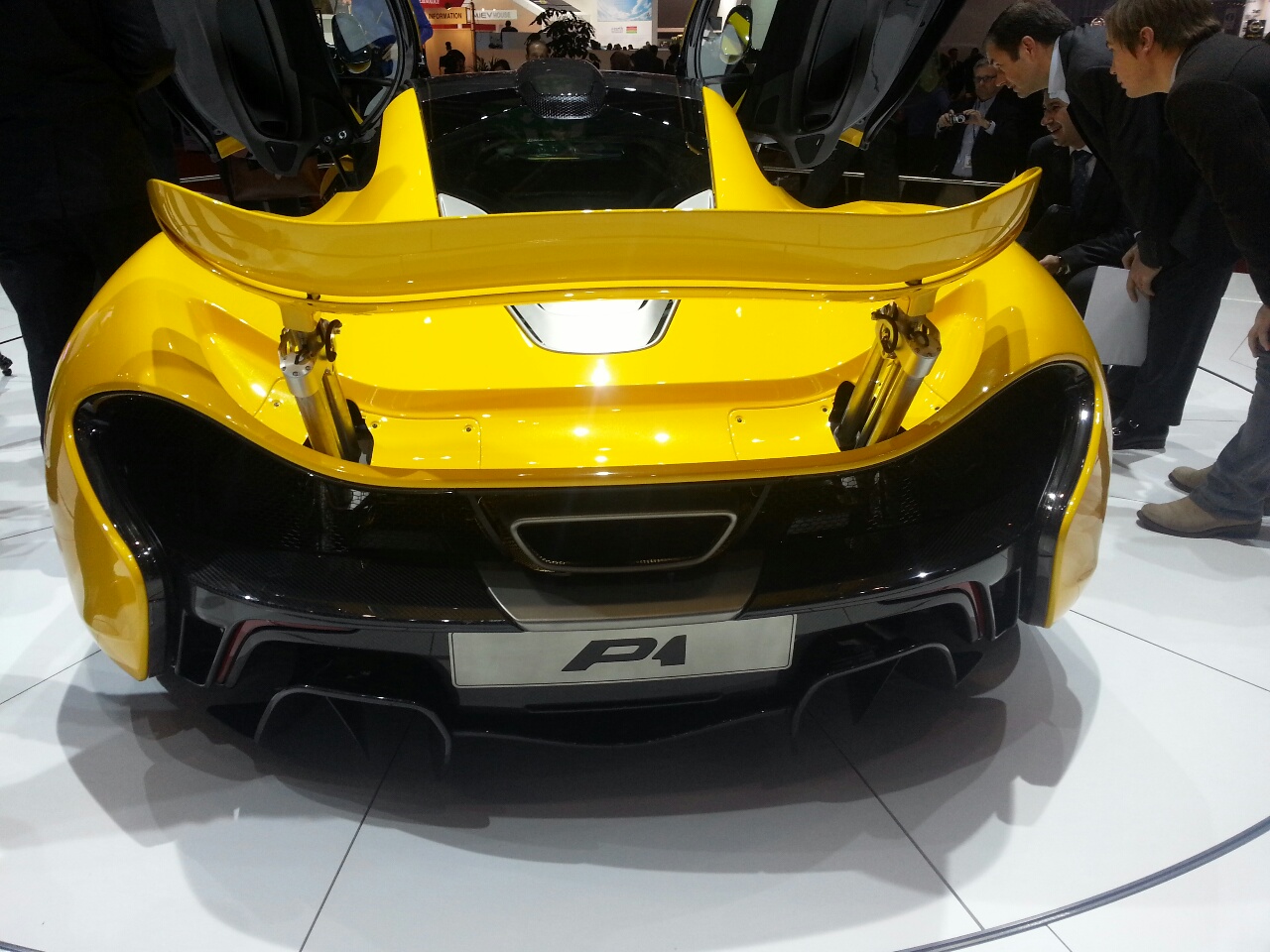 Report Mclaren P1 At 10 1 Crore A Pop Sold Out