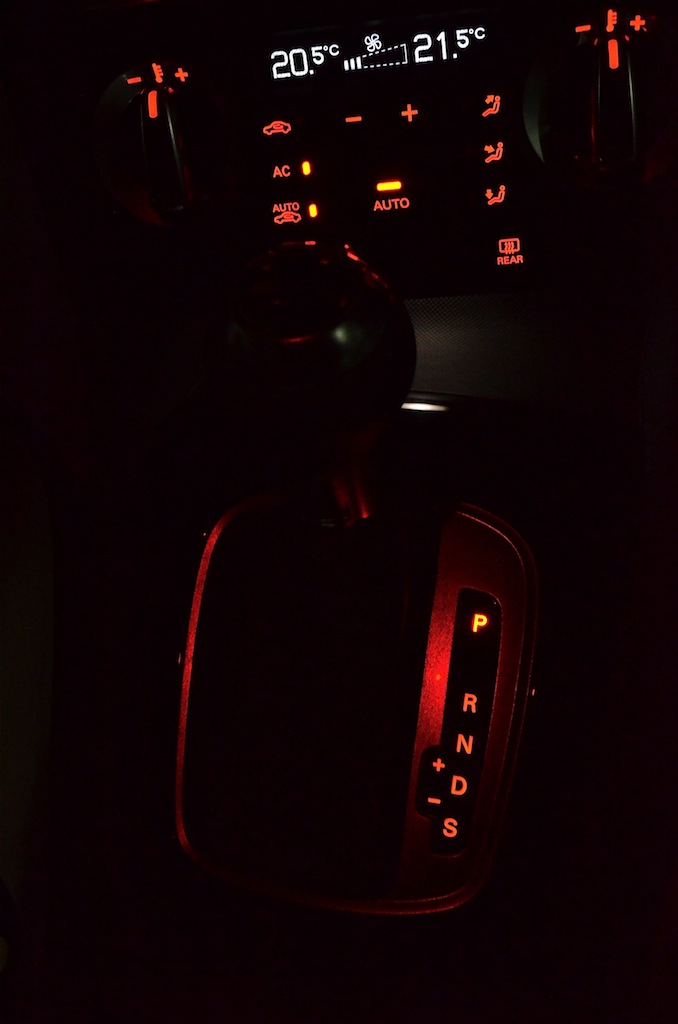 STronic gearbox of the Audi Q3 petrol