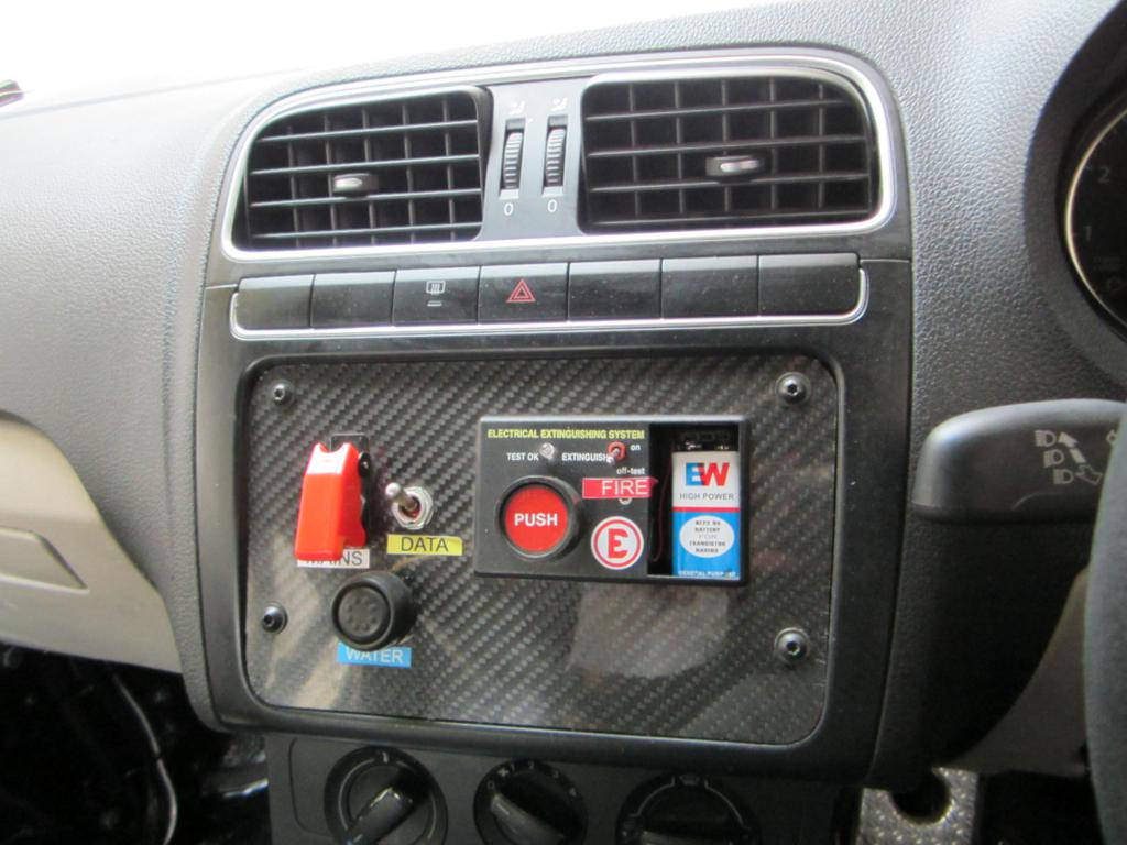 2013 VW Polo R CUP centre console