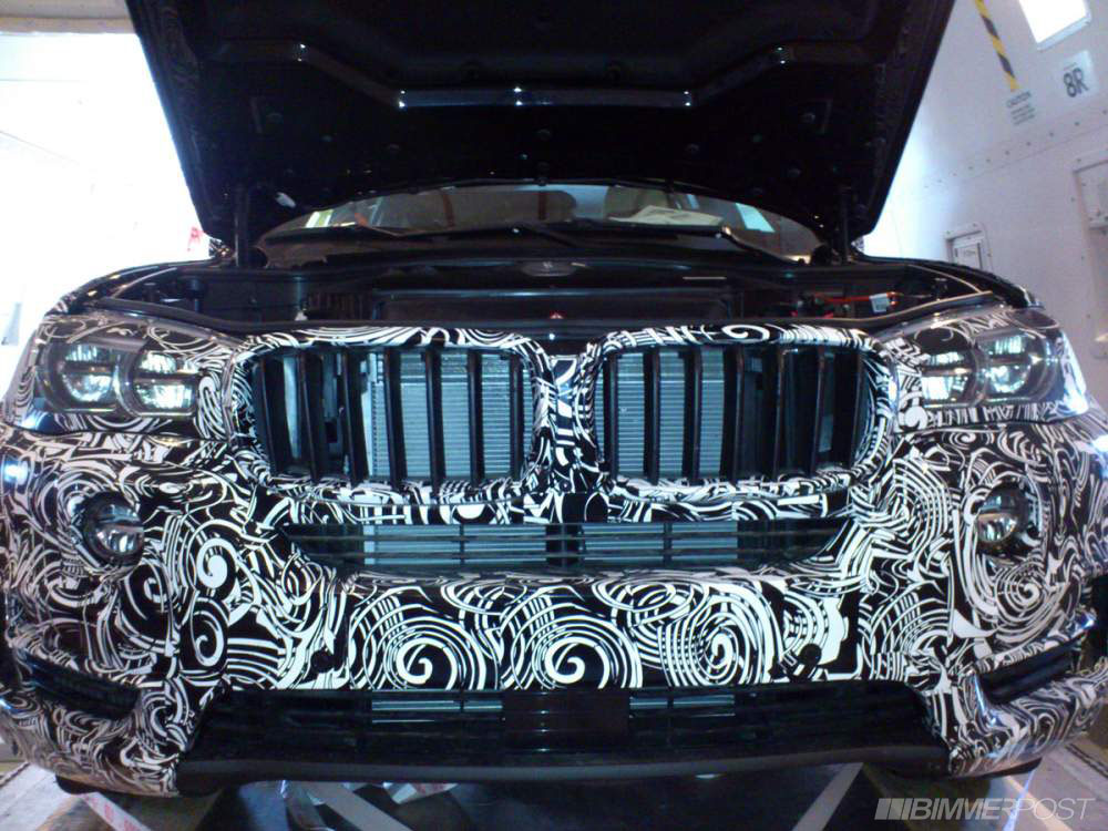 Spy Photo - 2014 BMW X5 split tailgate revealed - BMW.SG