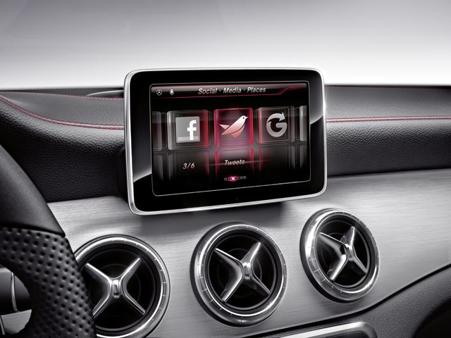 https://img.indianautosblog.com/2013/05/Mercedes-CLA-genuine-accessories-social-media-interface.jpg
