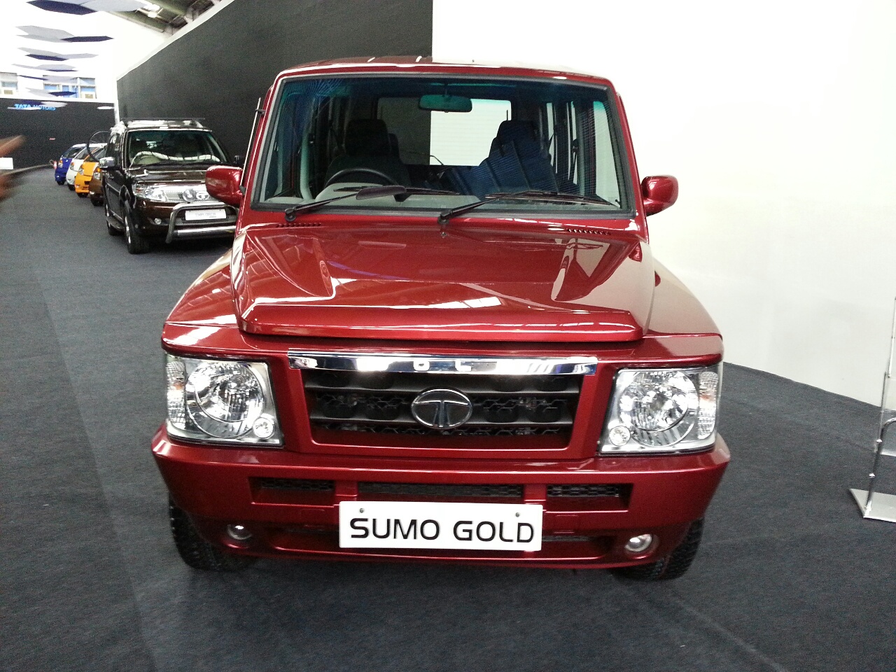 2013 Tata Sumo Gold Facelift Gets More Equipment