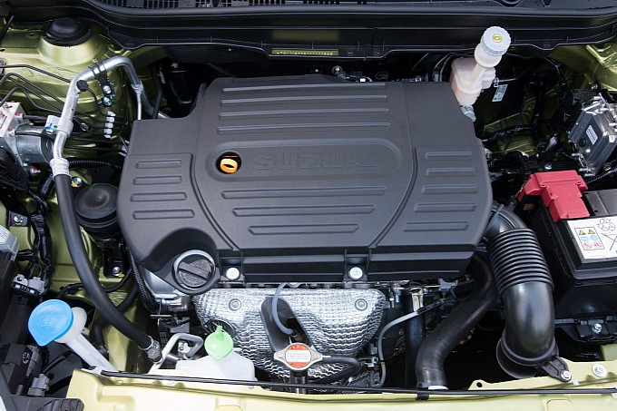 Engine bay of the 2014 Suzuki SX4 S-Cross