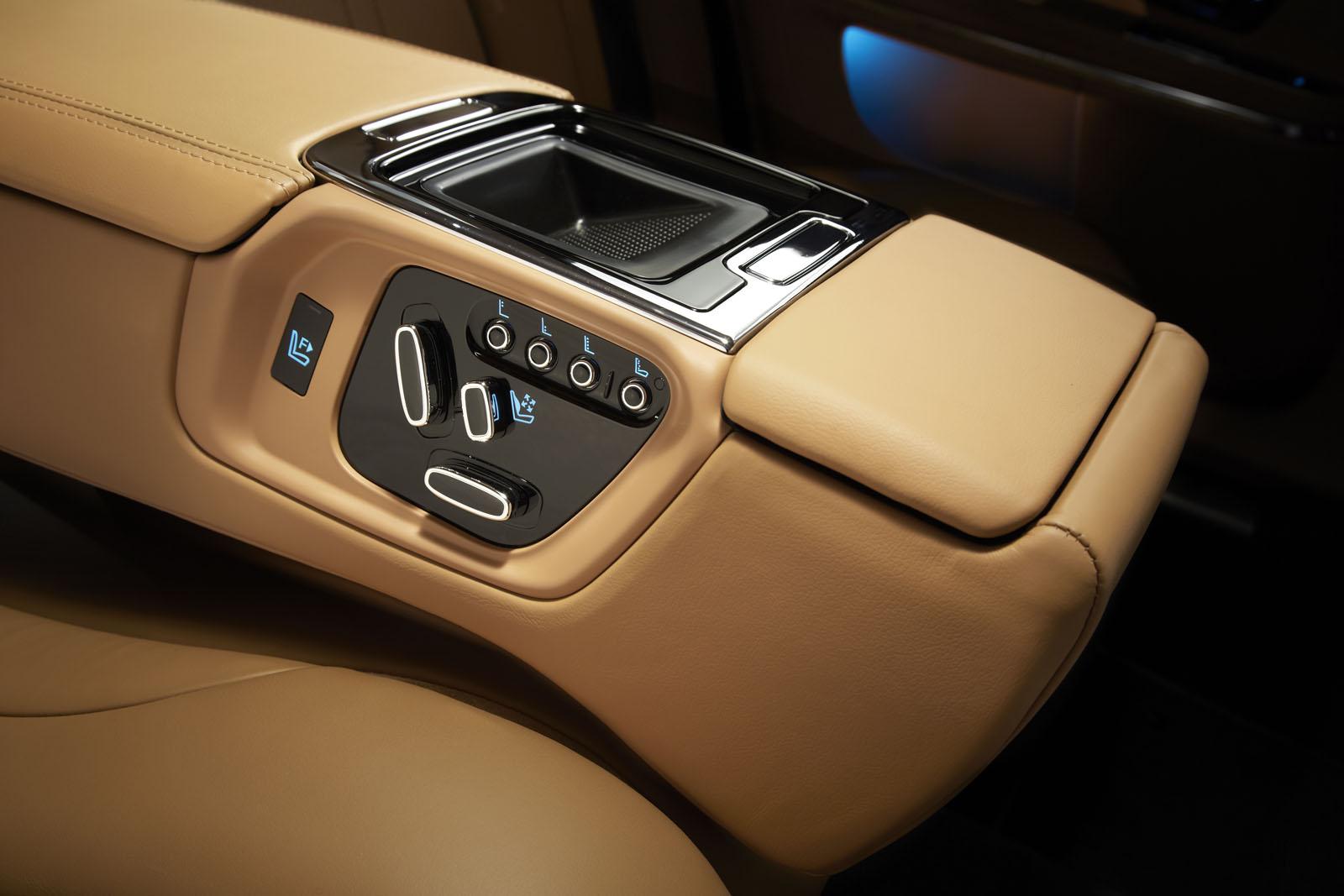 2014 Jaguar XJ reclining seats