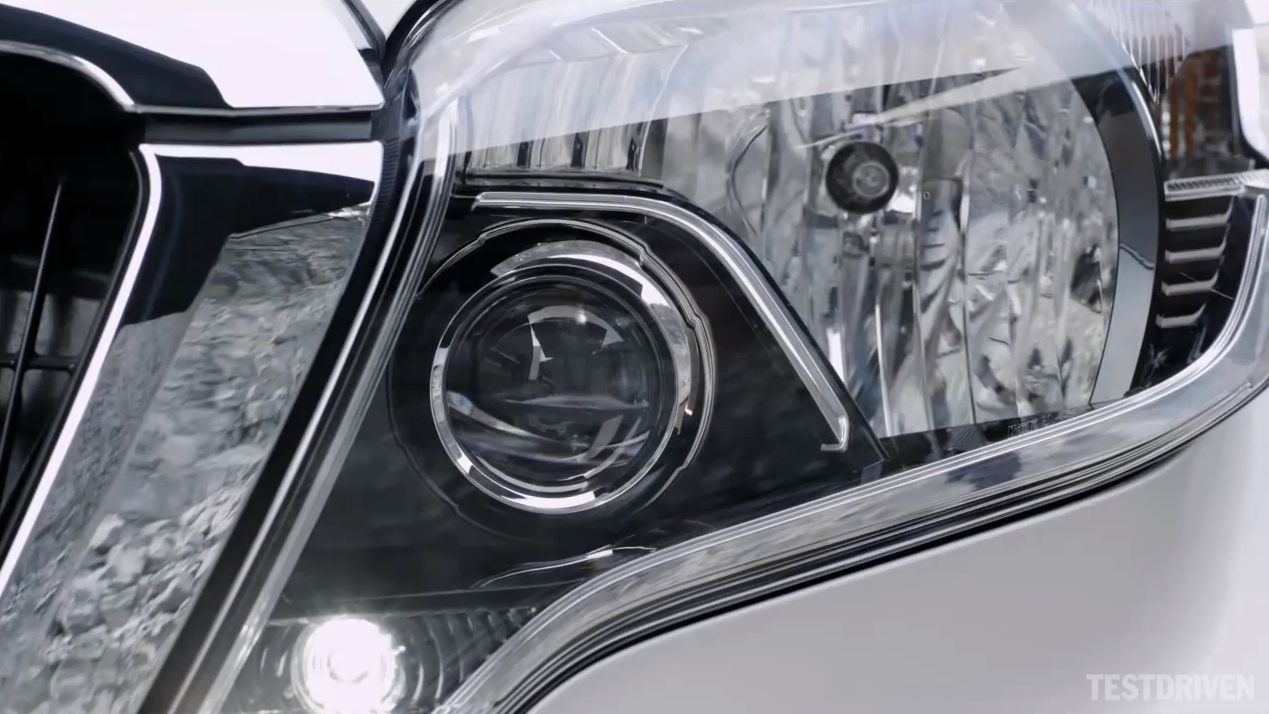 2014 Toyota Land Cruiser Prado headlamp