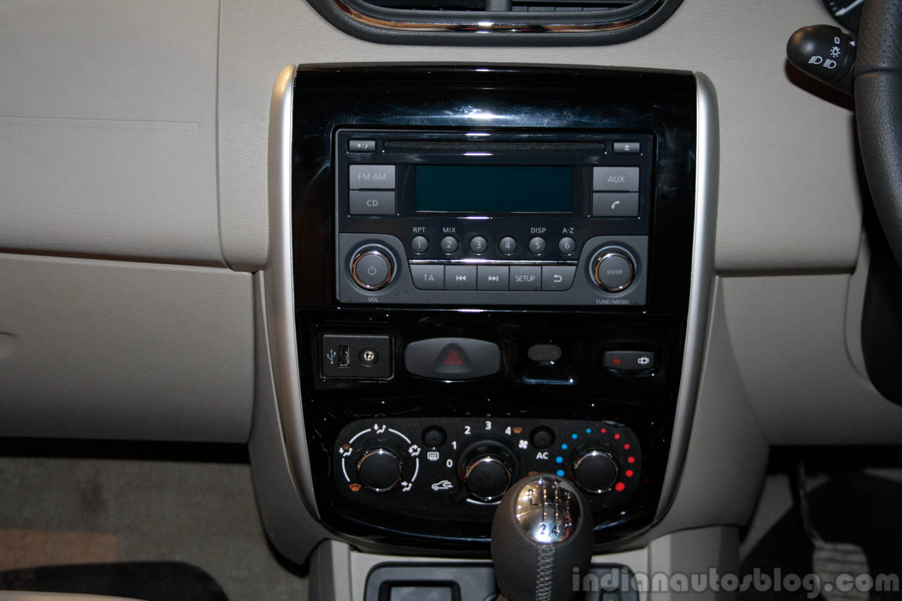 Nissan Terrano Central Console