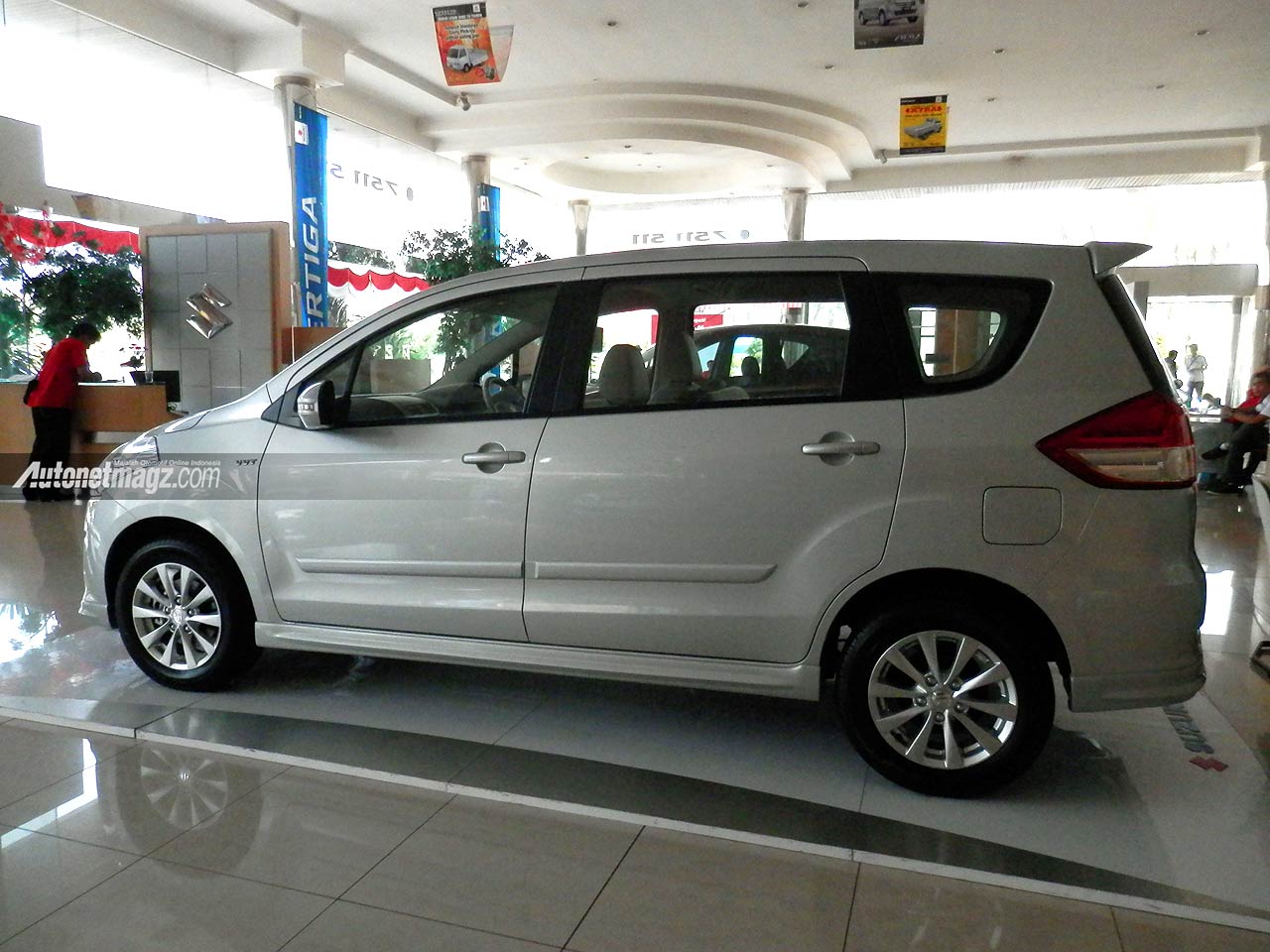  Suzuki  Ertiga  Elegant to launch at IIMS 2013