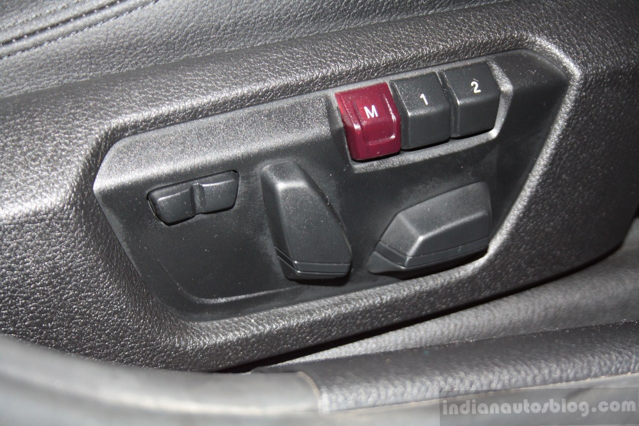 Driver seat controls of the BMW 1 Series
