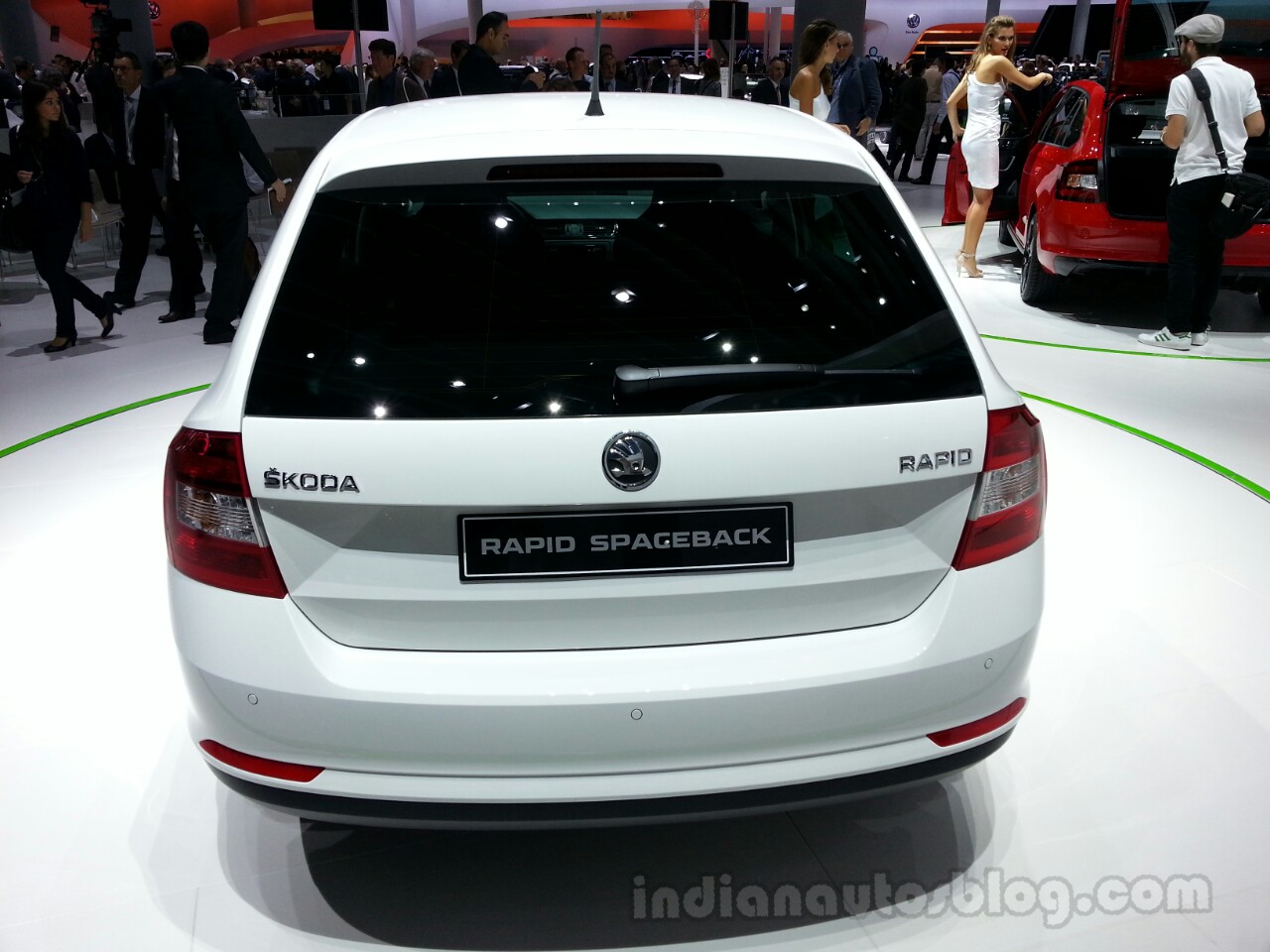 Frankfurt Live - Skoda Rapid Spaceback has a lot of space and a