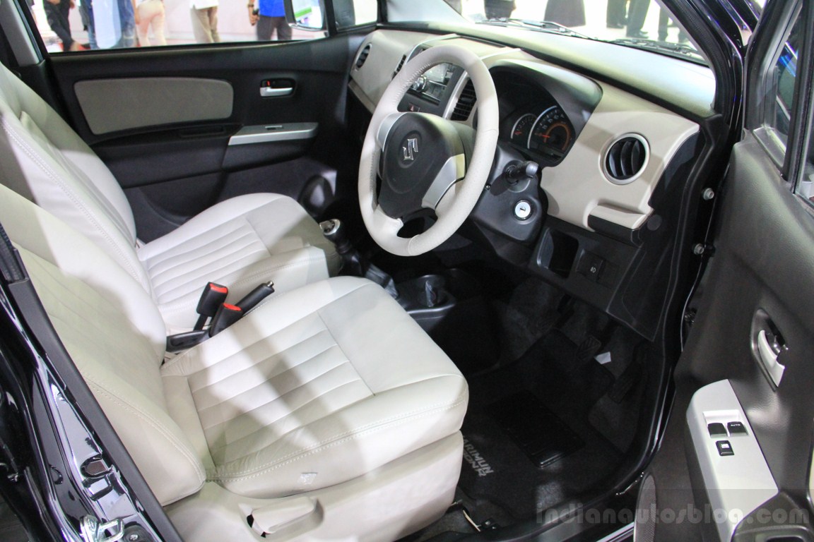 Suzuki Karimun Wagon R sporty interior