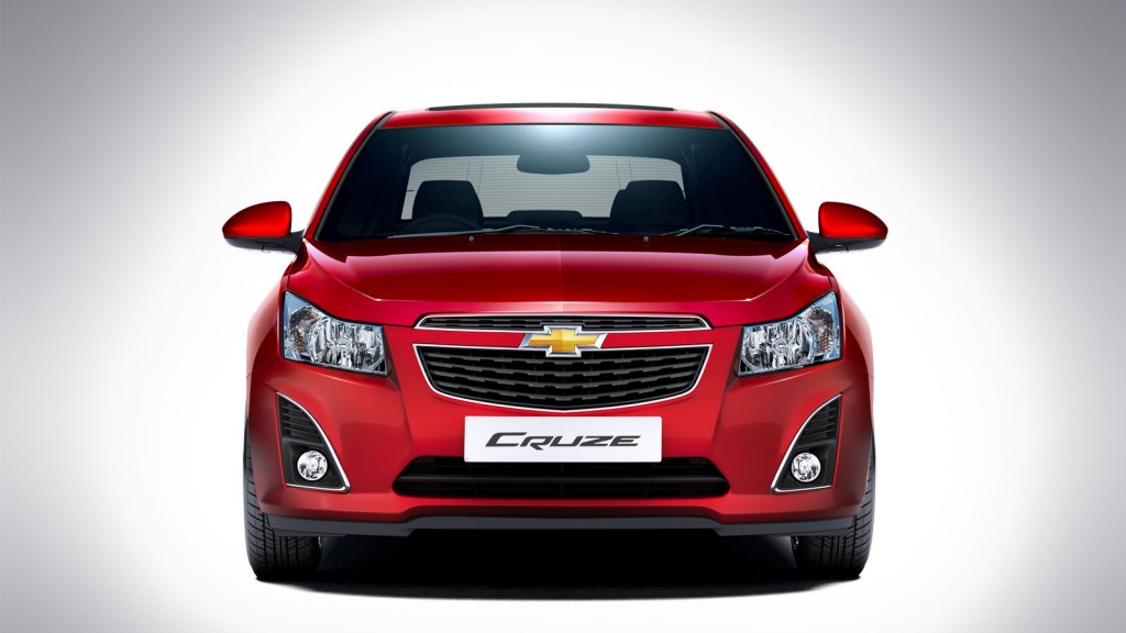 2013 Chevrolet Cruze Facelift launched at INR 13.75 lakhs