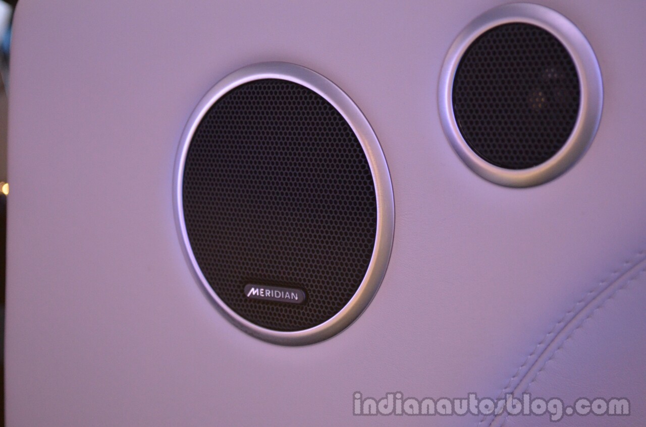 2014 Range Rover Sport India Meridian sound system