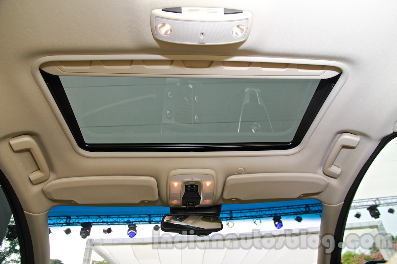 2014 Volvo S60 facelift India sunroof