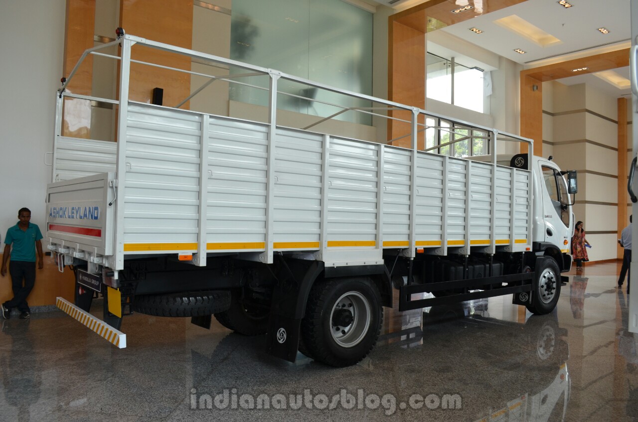 Ashok Leyland BOSS LE rear three quarter