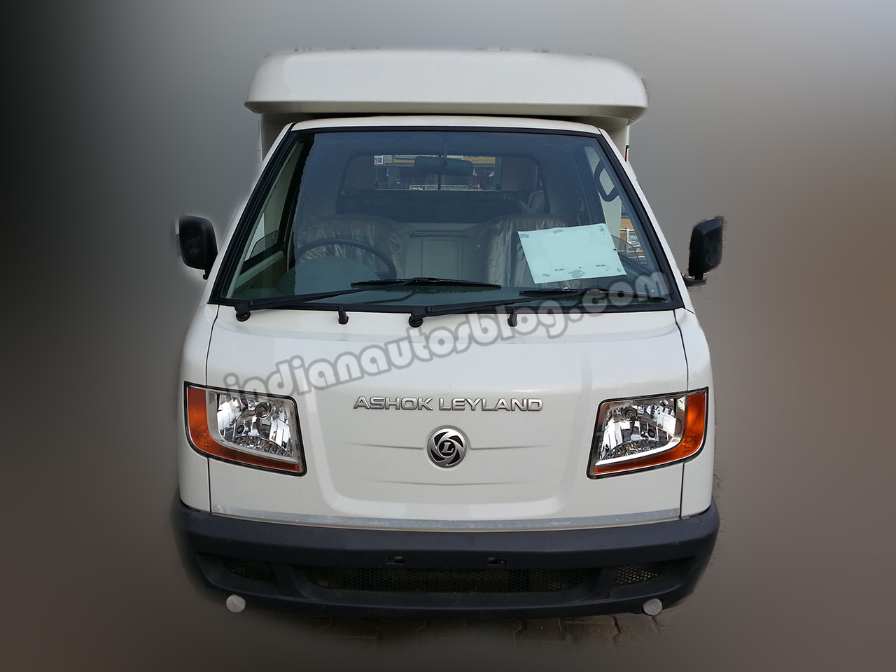 Ashok Leyland Dost Express front view