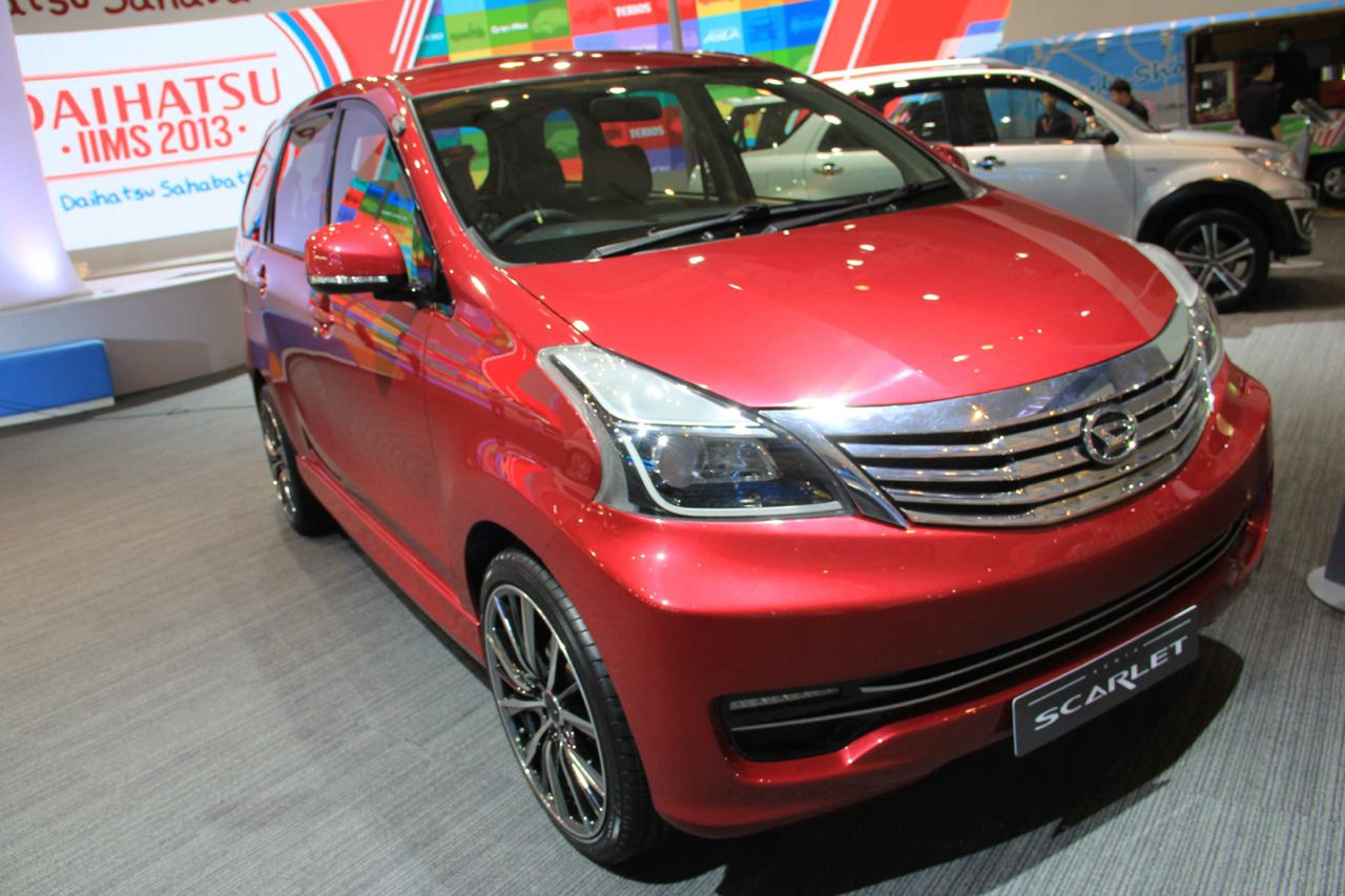 Daihatsu Xenia Scarlet showcased at IIMS 2013