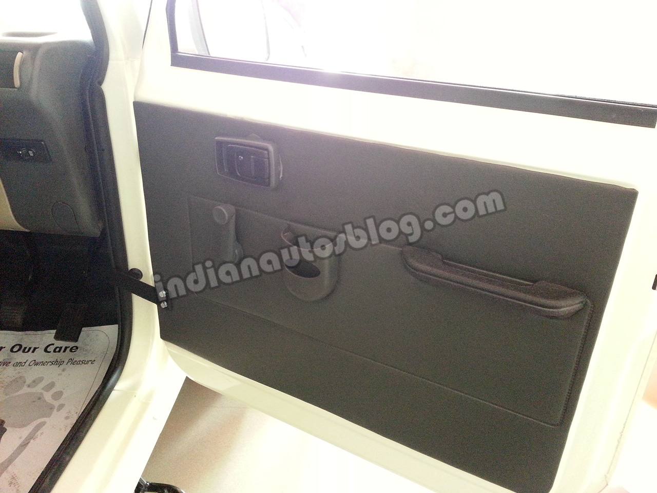 Mahindra Bolero Pikup facelift door pad