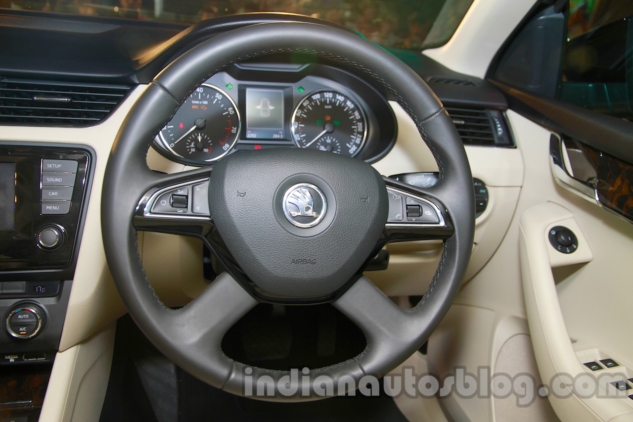 Skoda Octavia steering wheel
