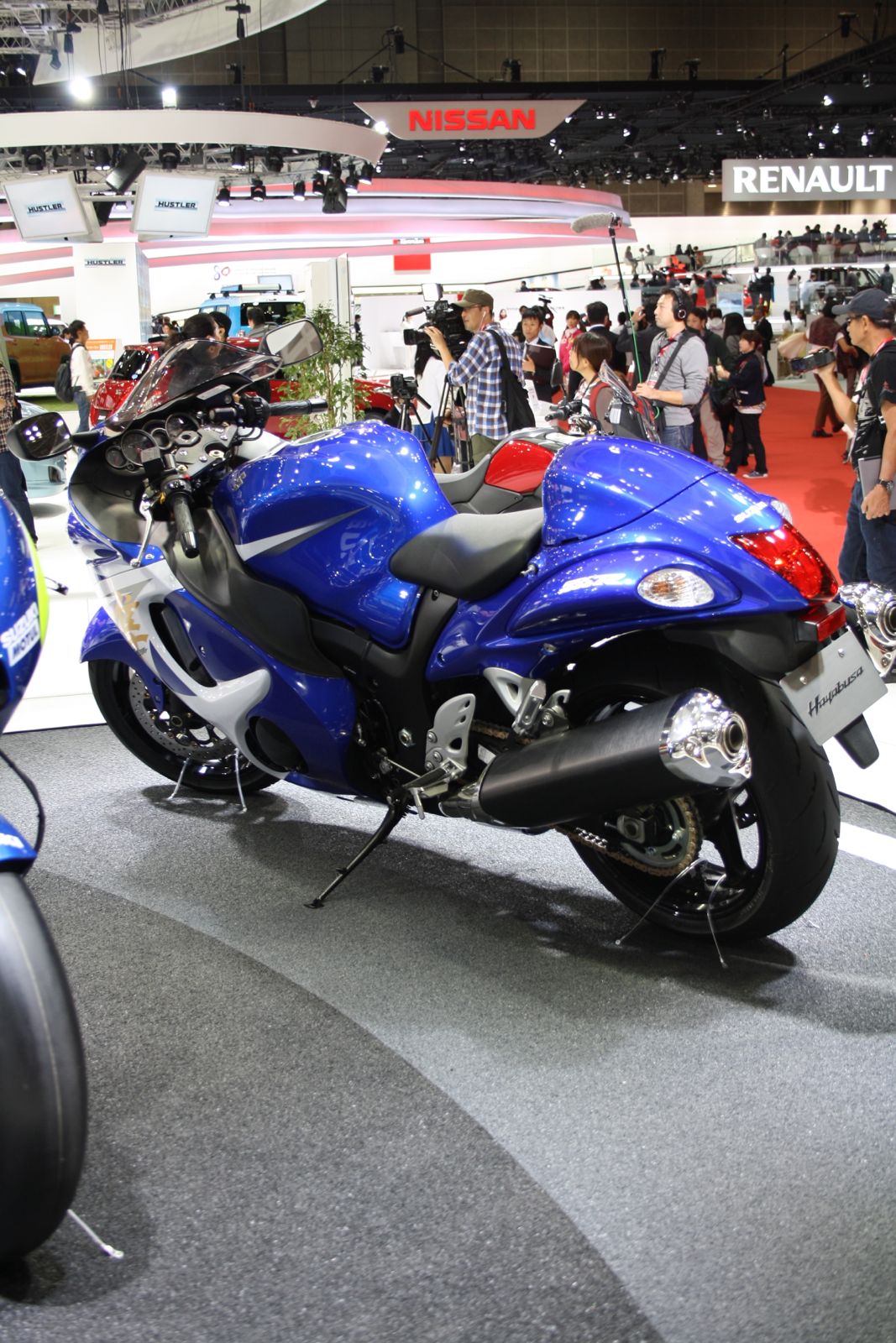 2014 Suzuki Hayabusa rear quarter Tokyo Motor Show