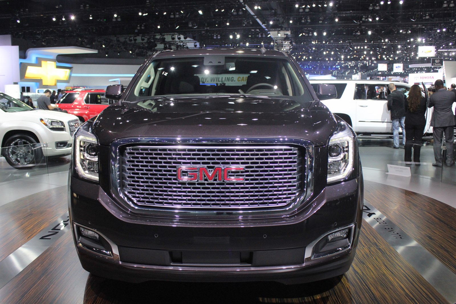 2015 GMC Yukon front