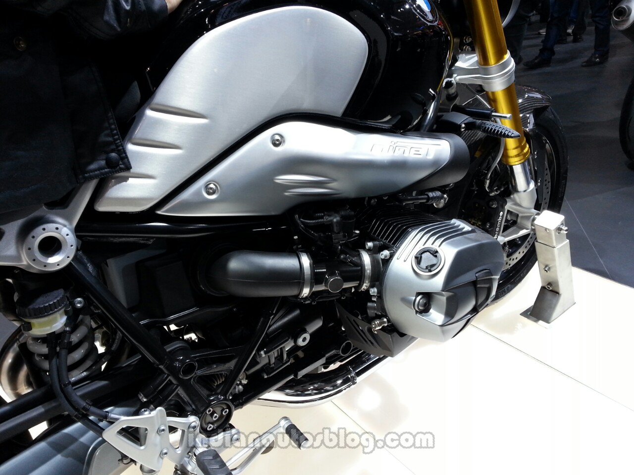 BMW R NineT engine