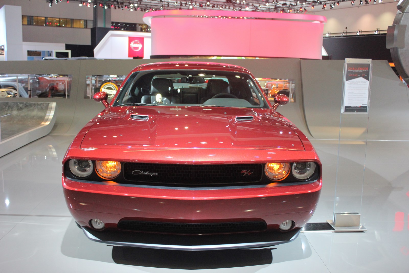 Challenger 100. Додж а100. Додж челленджер универсал. Srt demon. Dodge challenger shaker 5.