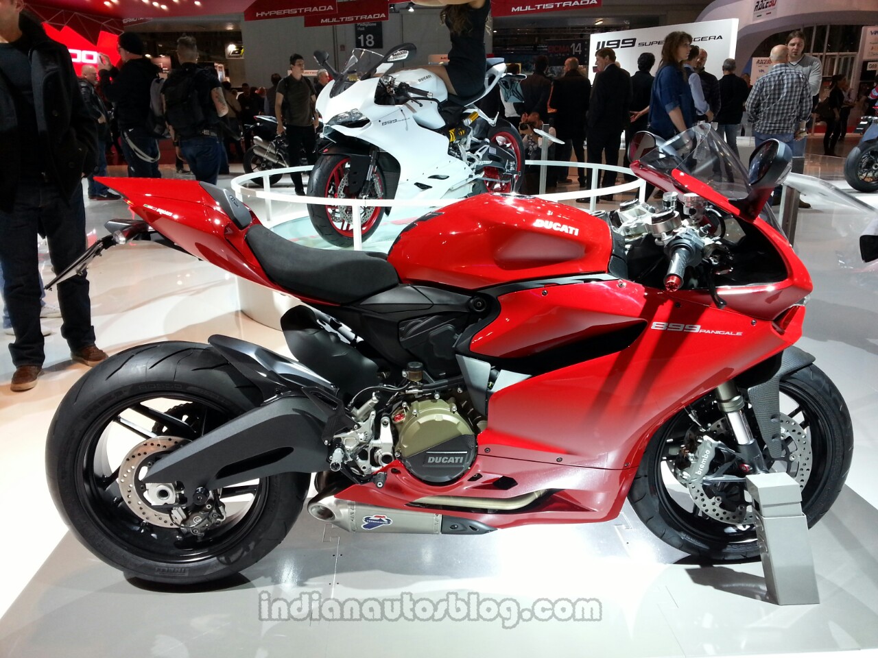 ducati monster 899