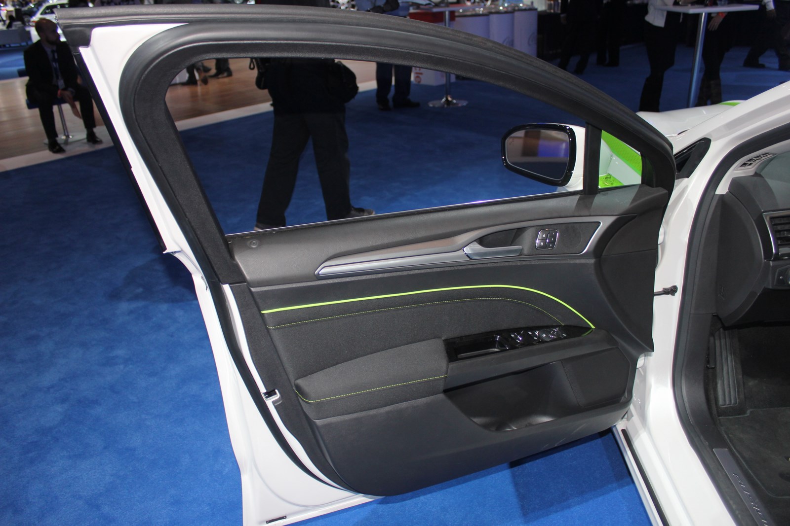 Ford Fusion Energi plug-in hybrid door trim