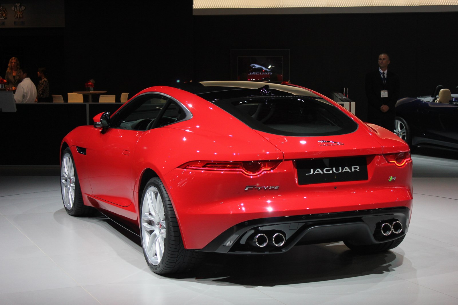 2013 LA Auto Show Live - Jaguar F-Type R Coupe
