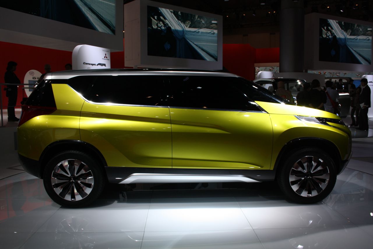 MITSUBISHI Concept AR side