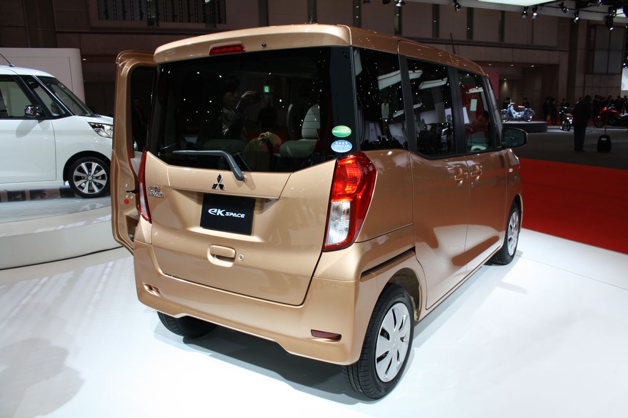 Mitsubishi ek space custom