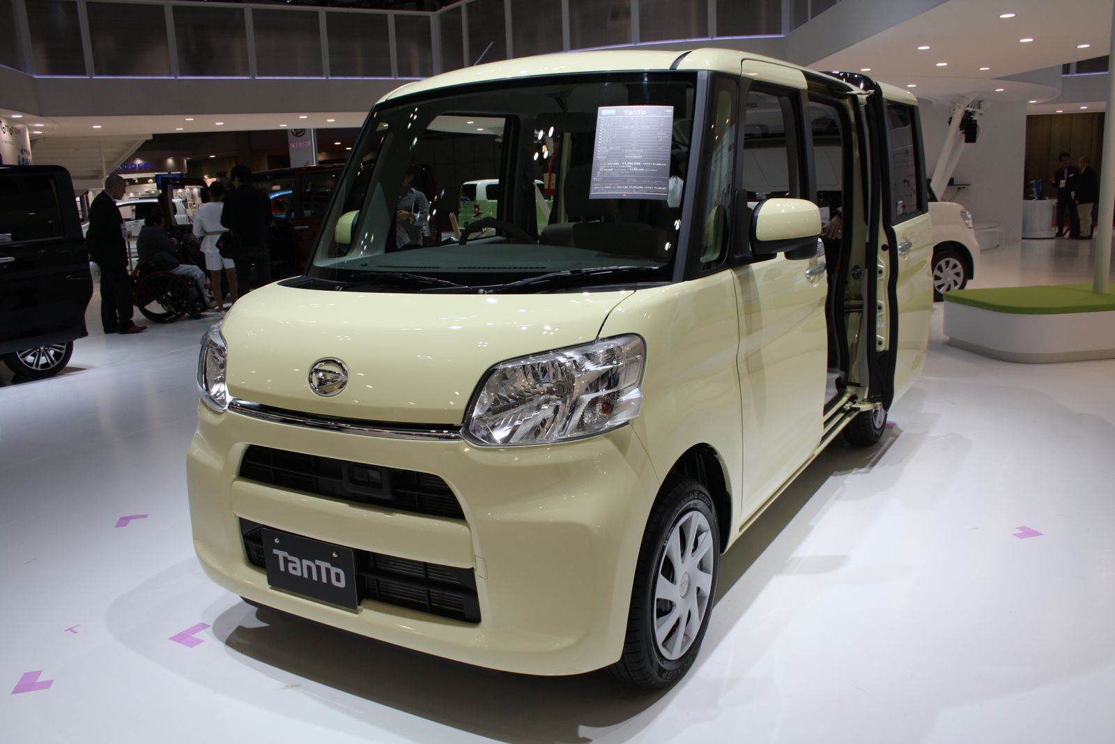 Магнитола daihatsu tanto