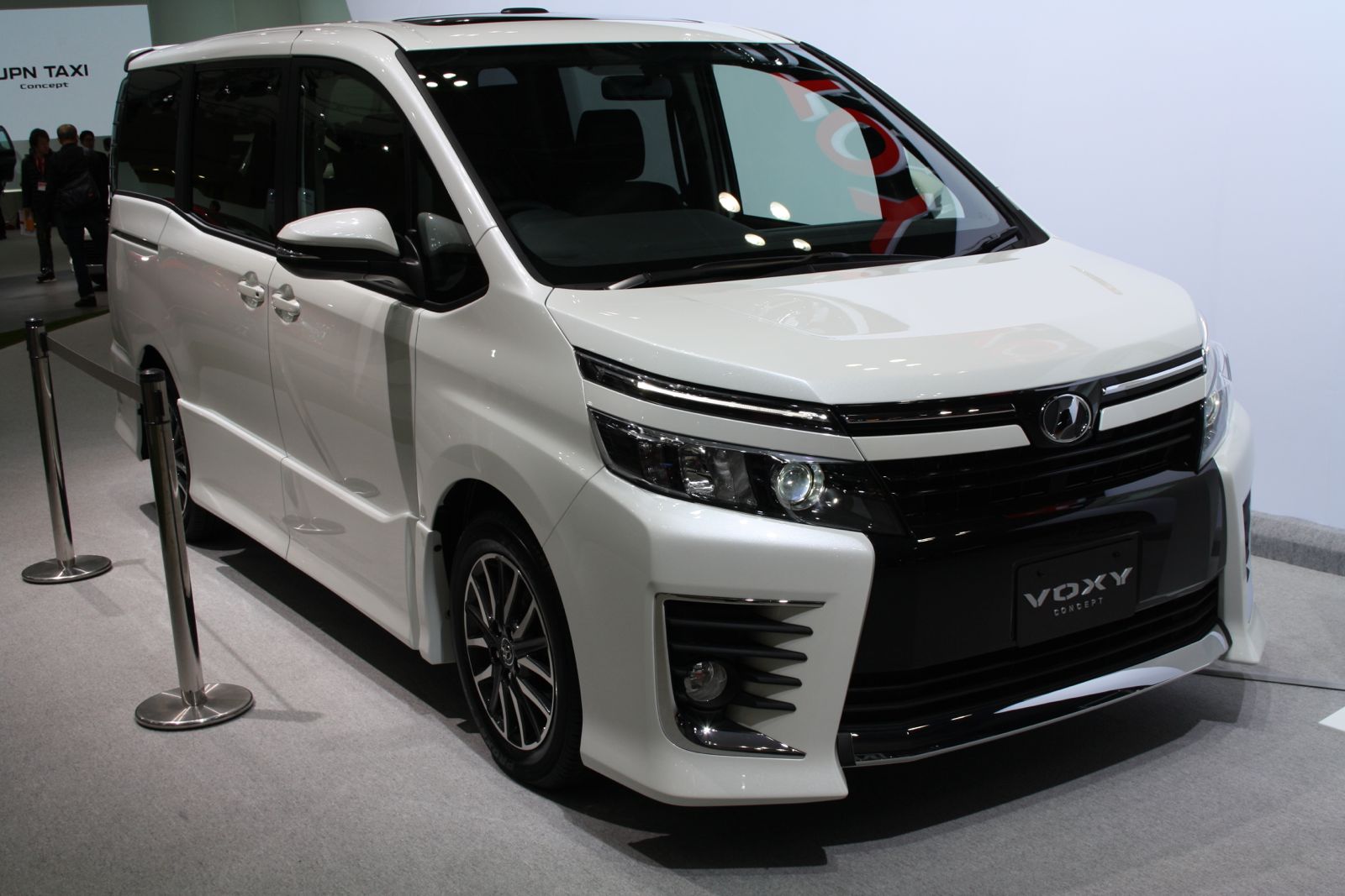 Toyota voxy технические характеристики