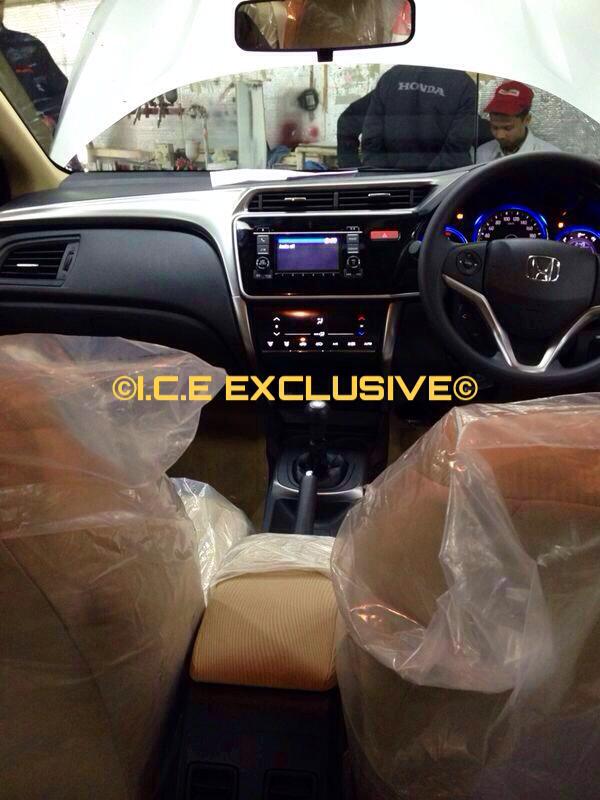 2014 Honda City VMT Diesel Spied dashboard