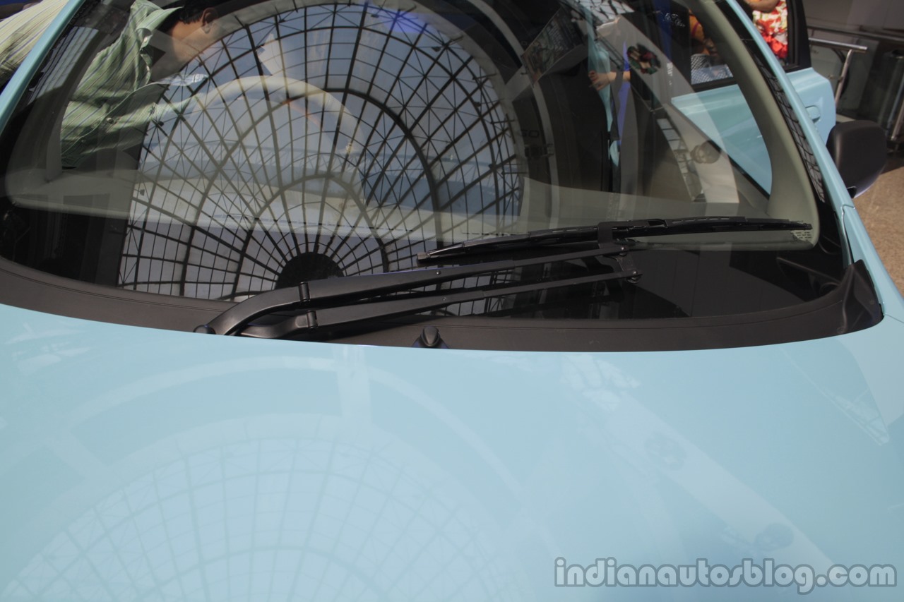 Datsun Go windshield wiper from Mumbai roadshow