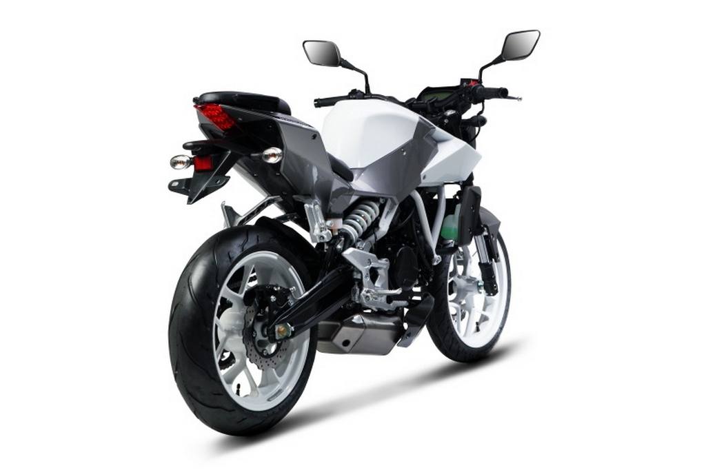 Hyosung to price new GD250N EXIV below KTM Duke 125