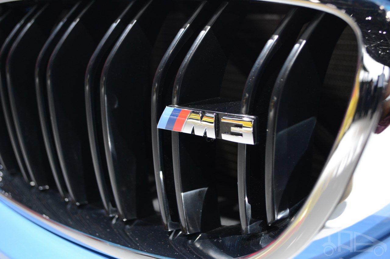 2014 BMW M3 at 2014 NAIAS logo