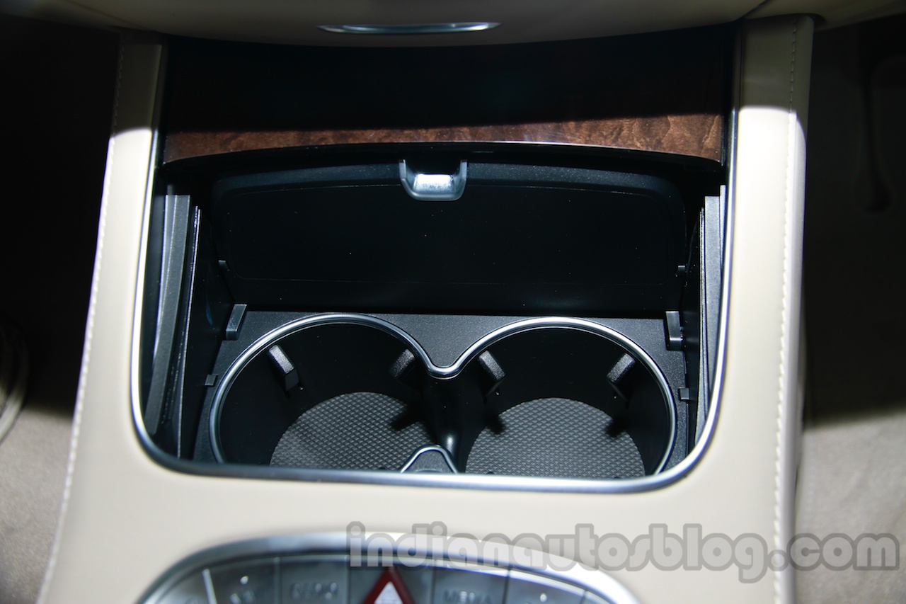 2014 Mercedes Benz S Class launch images front cupholder