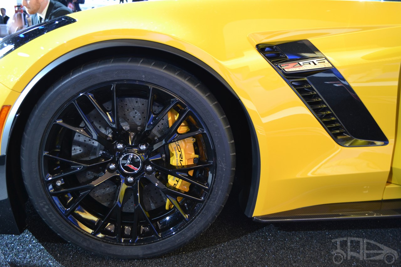 2015 Corvette Z06 air duct at NAIAS 2014