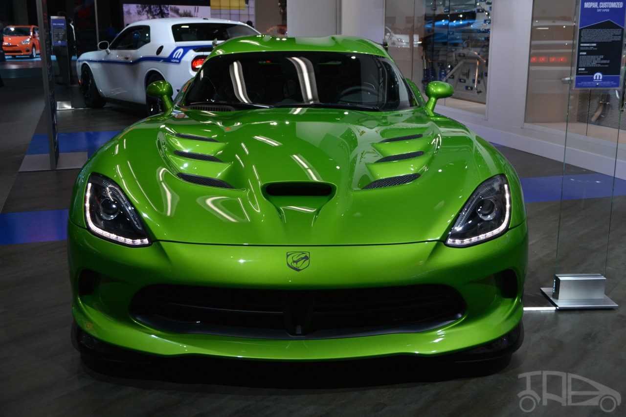 Dodge Viper Stryker Green front at NAIAS 2014