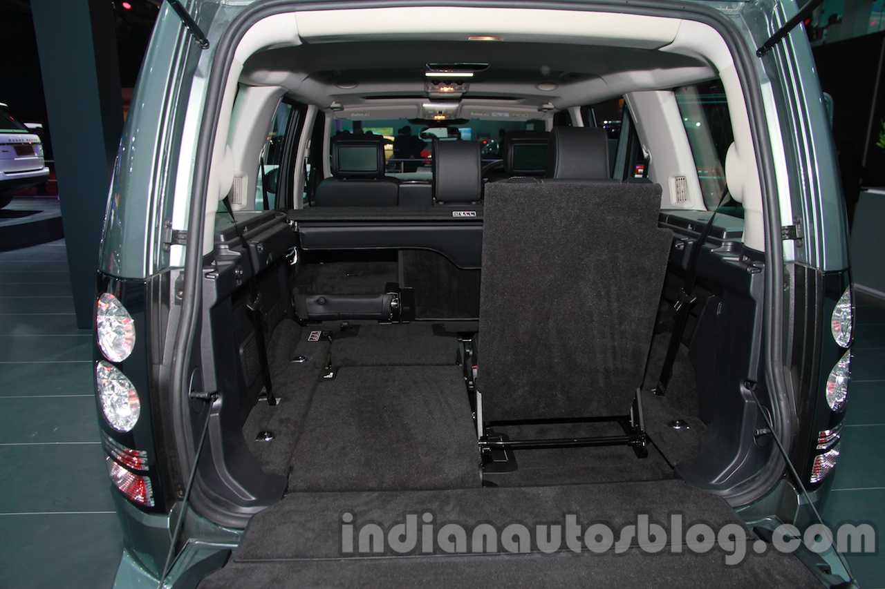 2014 Land Rover Discovery boot at Auto Expo 2014